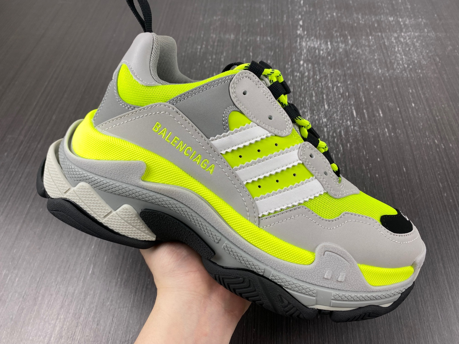 Ba*len*cia*ga triple s 712821 w2zb5 7512