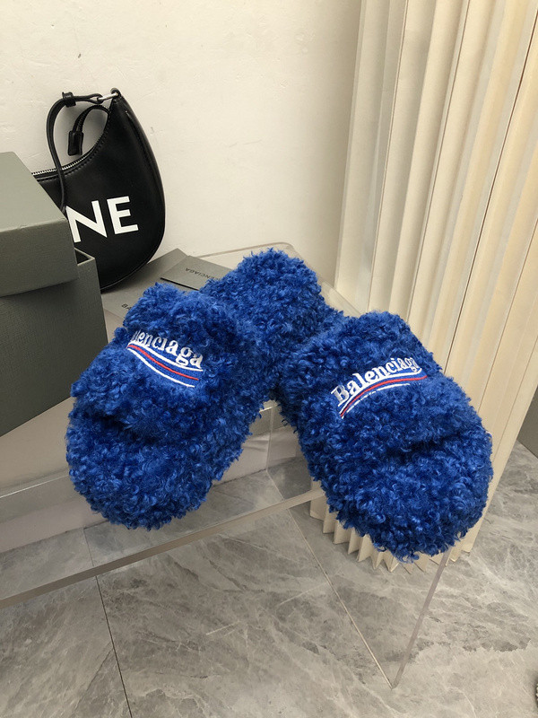 BALENCIAGA SLIDES
