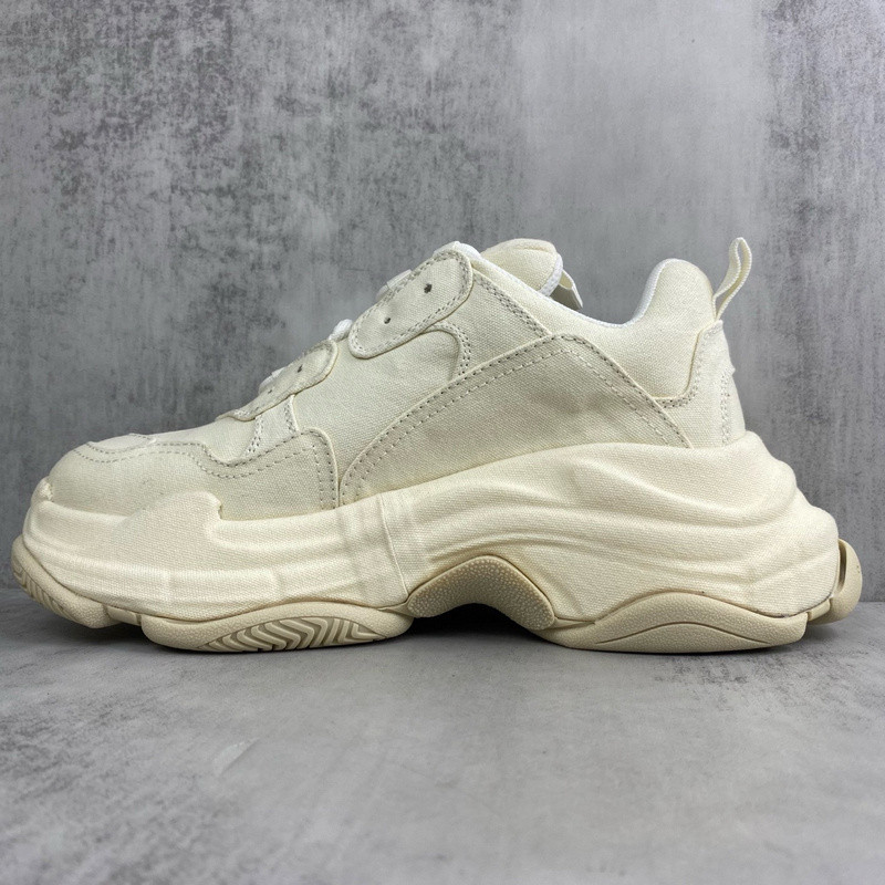 BALENCIAGA TRIPLE S