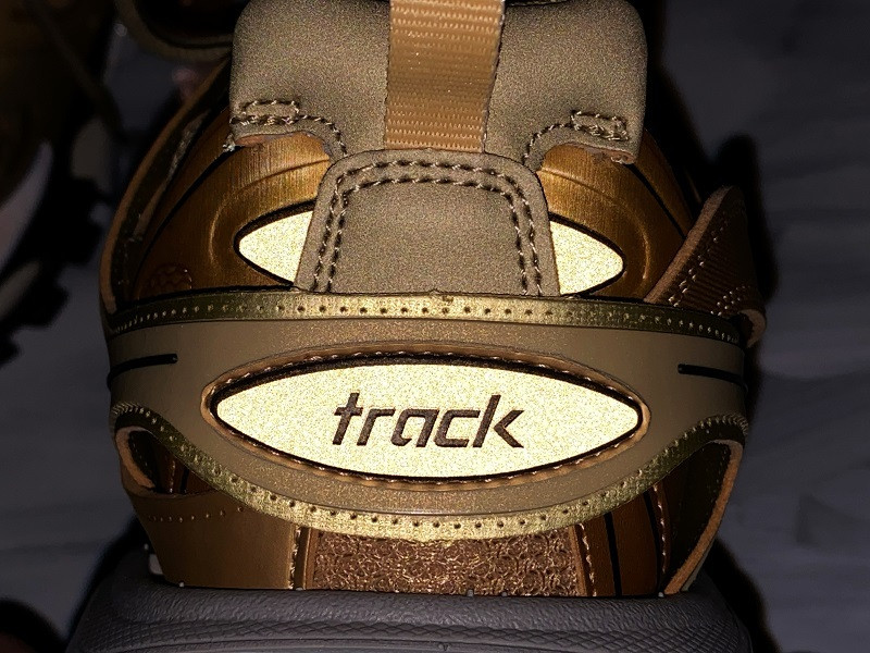 Ba*len*cia*ga tess s. gomma trek low top sneakers (gold) 542023 w2cd1 8000