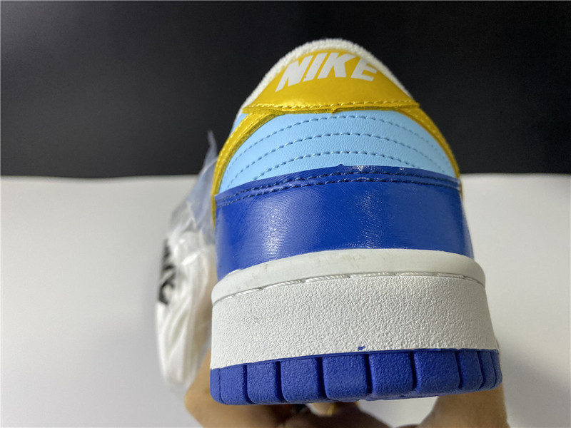 NIKE SB DUNK LOW GS 