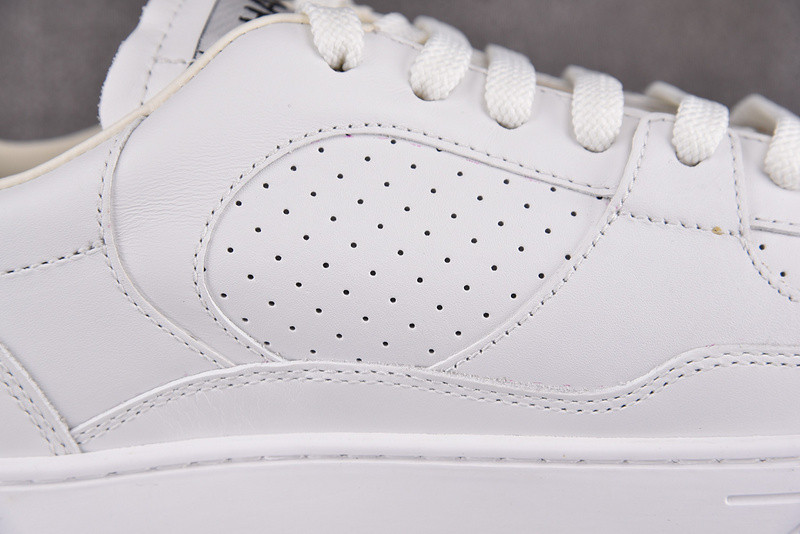 CHA_NEL SNEAKERS
