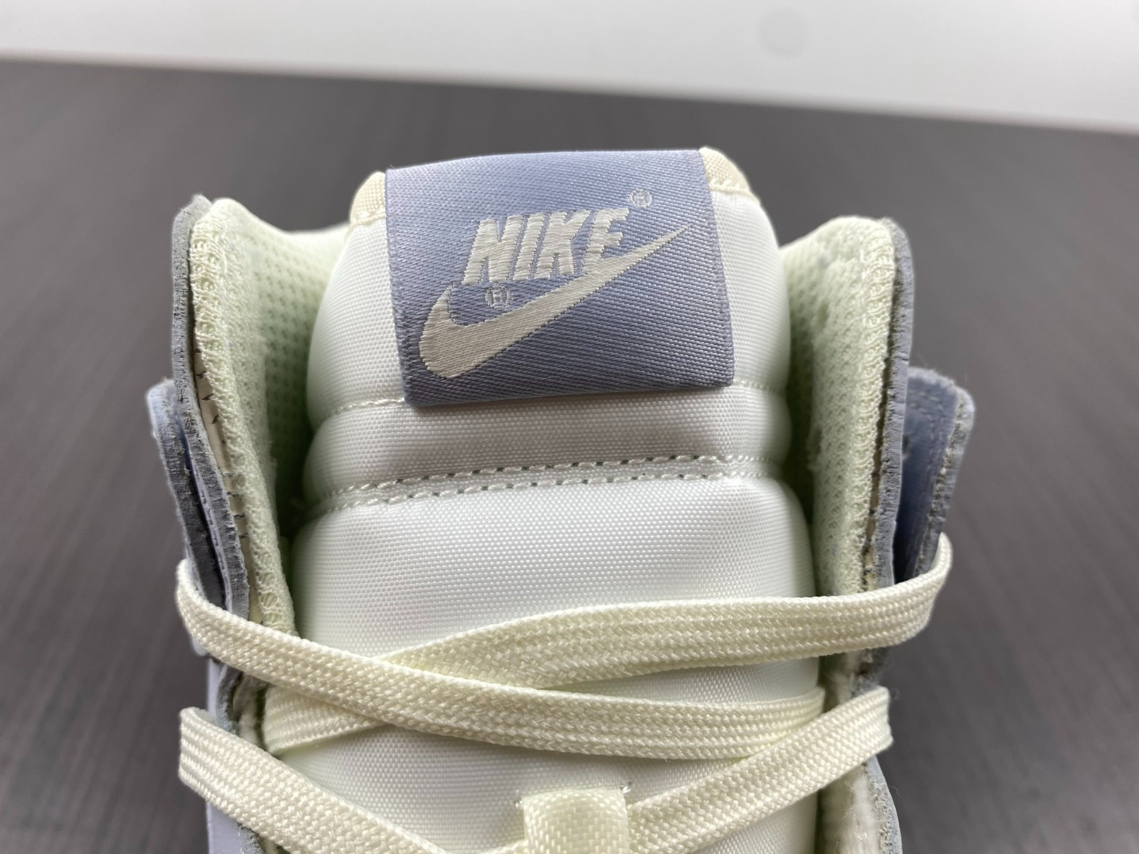 WMNS DUNK HIGH 