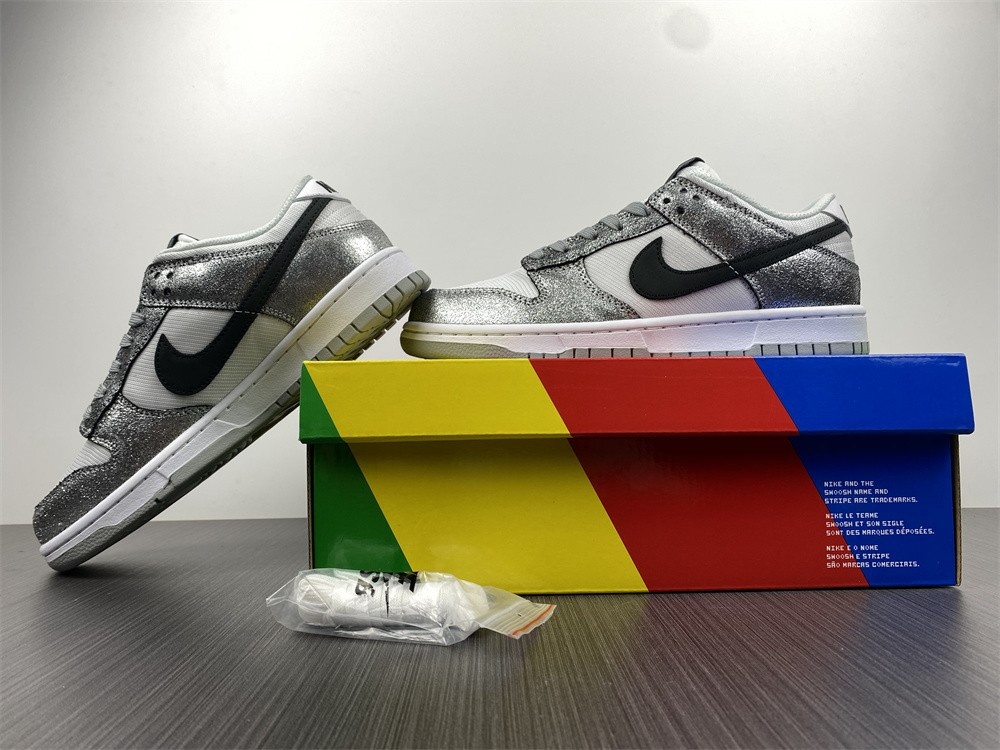 NIKE DUNK LOW SHIMMER DO5882-001