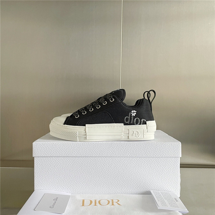 B23 SKATER SNEAKER