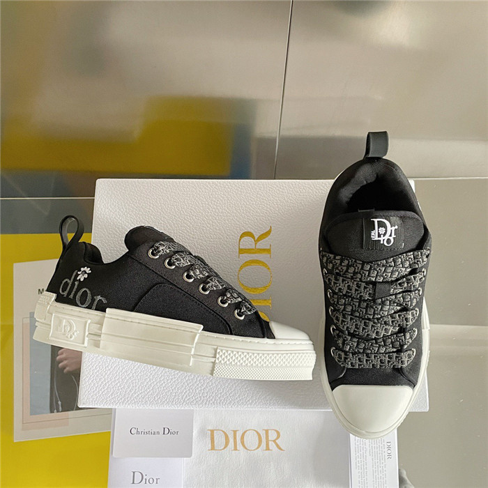 B23 SKATER SNEAKER