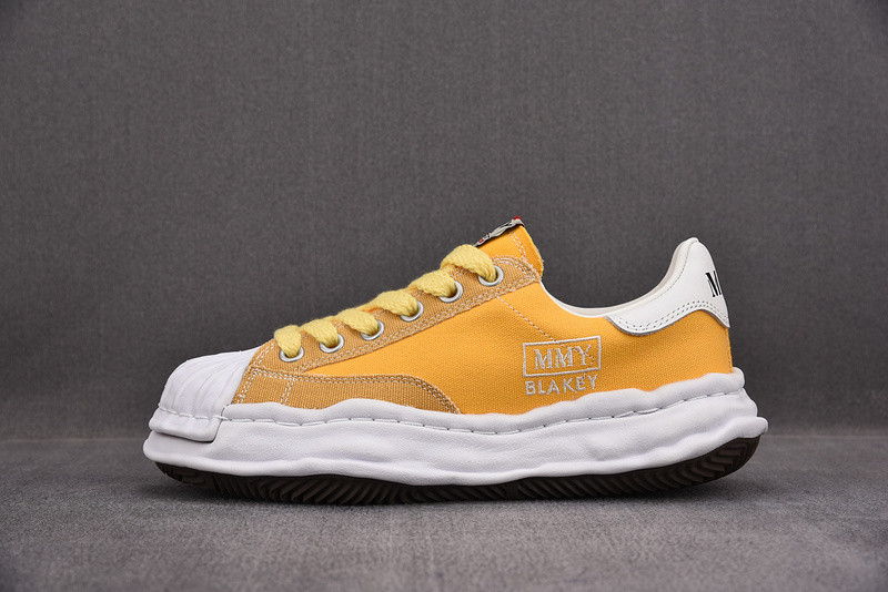 MAISON MIHARA SNEAKERS