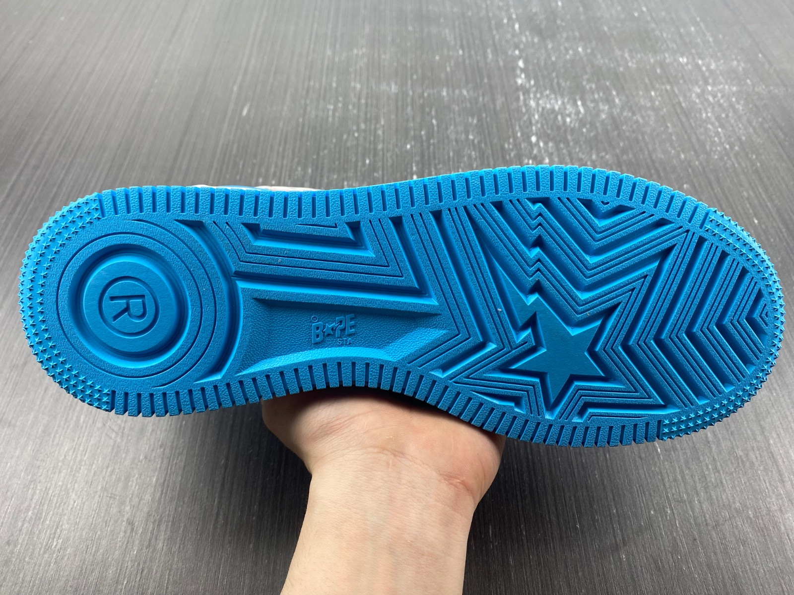 BAPE SNEAKERS