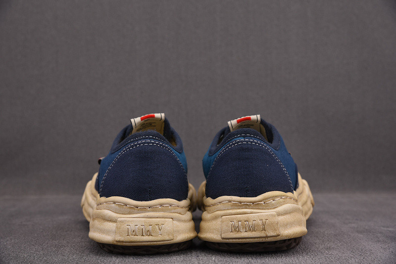 MAISON MIHARA SNEAKERS