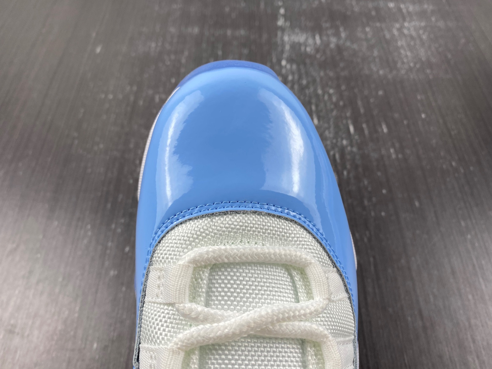 Air Jordan 11 WMNS CT8012-141