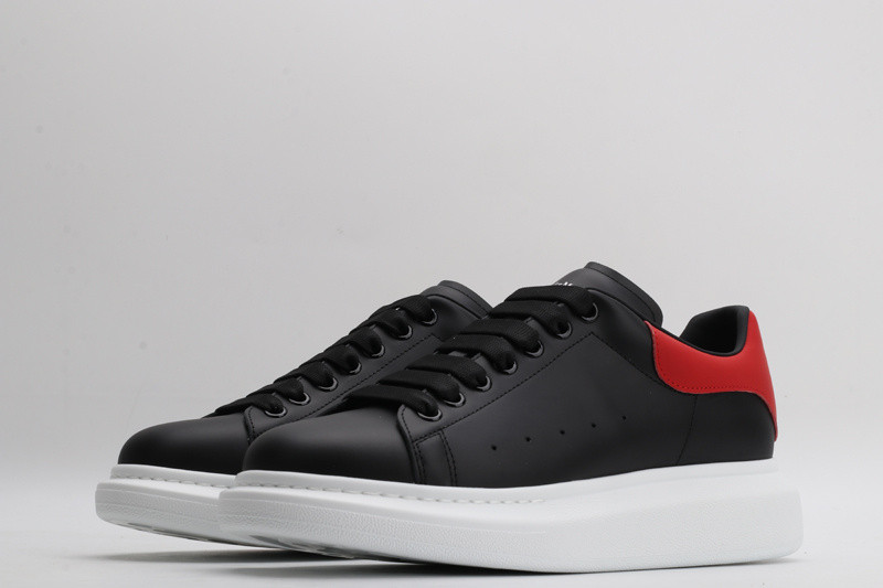 ALEXANDER MCQUEEN SNEAKER