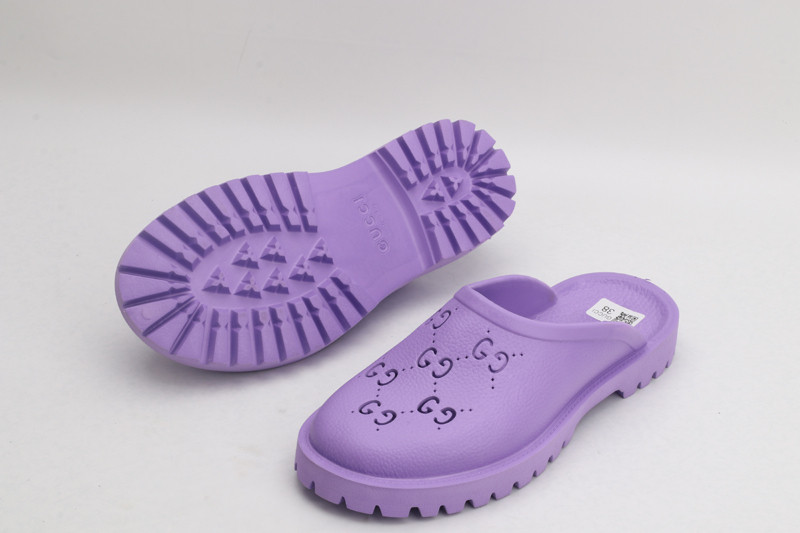 GUC LEATHER SLIDE