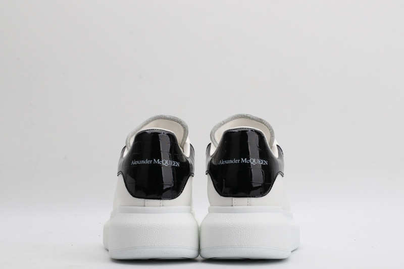 ALEXANDER MCQUEEN SNEAKER