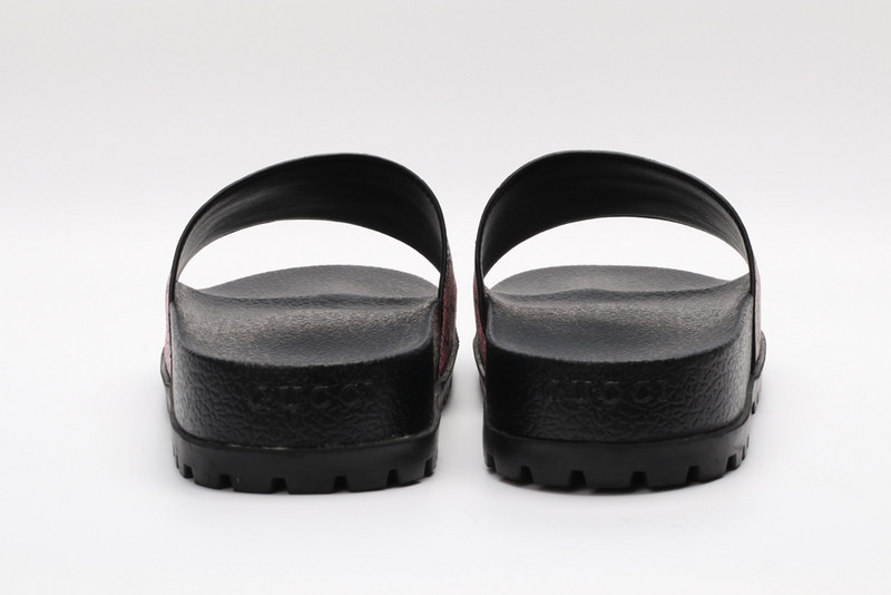 GUC LEATHER SLIDE