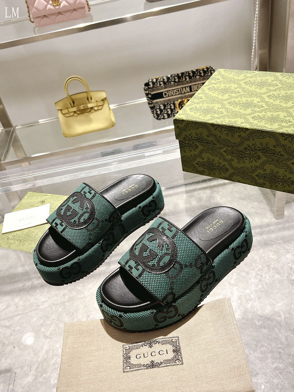 GUC LEATHER SLIDE