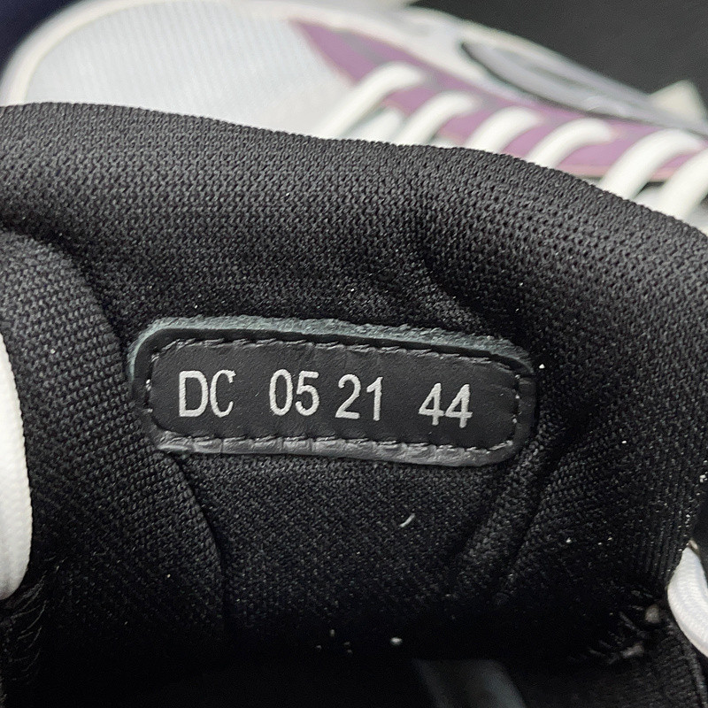 DR B30 SNEAKER