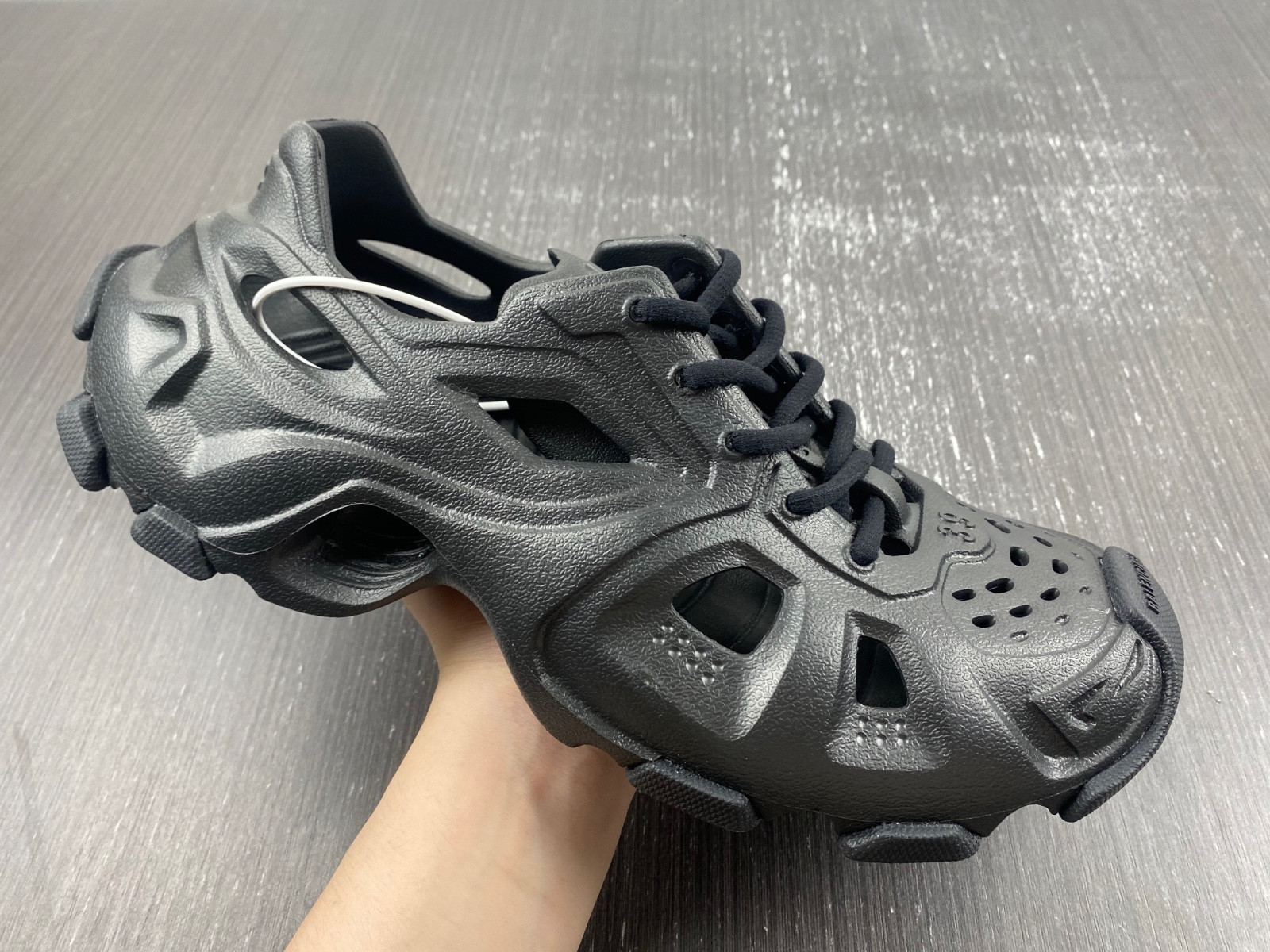 Ba*len*cia*ga blc* hd lace-up sneaker 702416w3ces1000