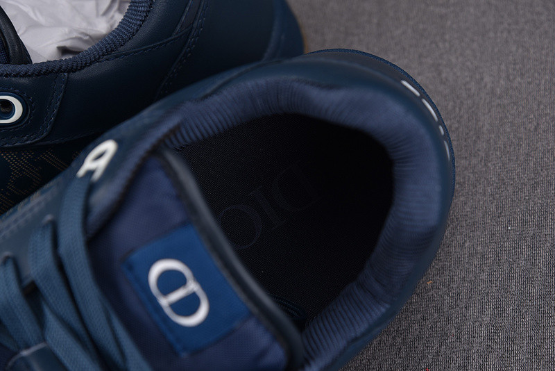D*or sneakers