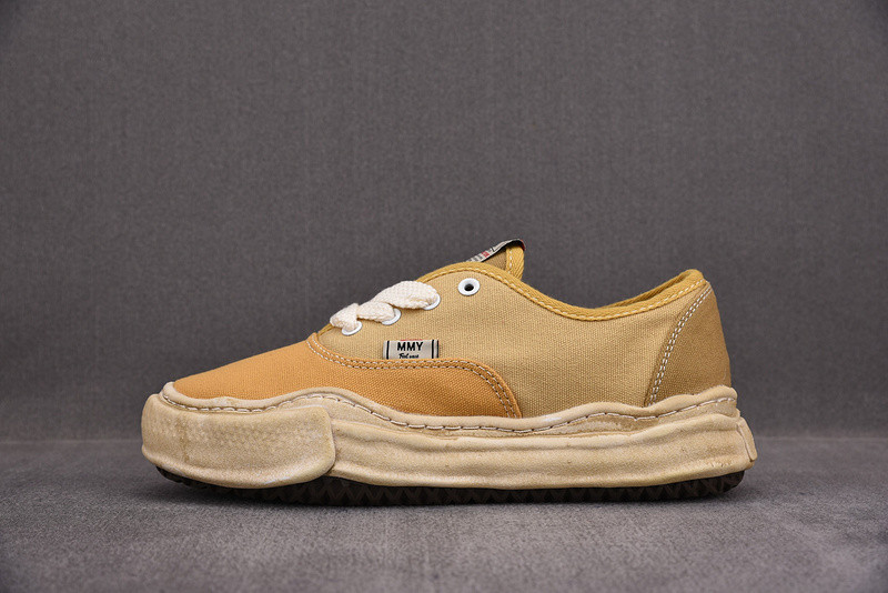 MAISON MIHARA SNEAKERS