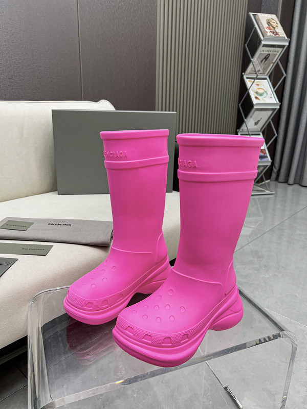 Ba*len*cia*ga x crocs boot pink