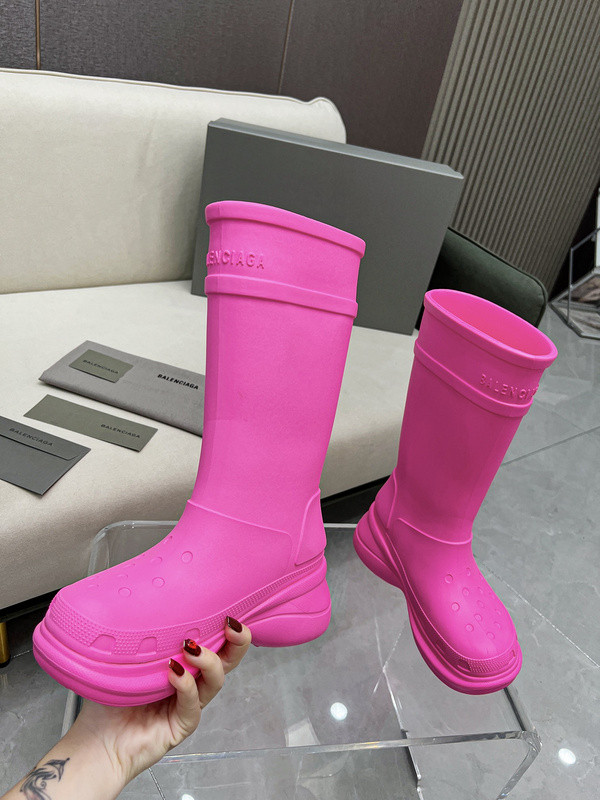 Ba*len*cia*ga x crocs boot pink