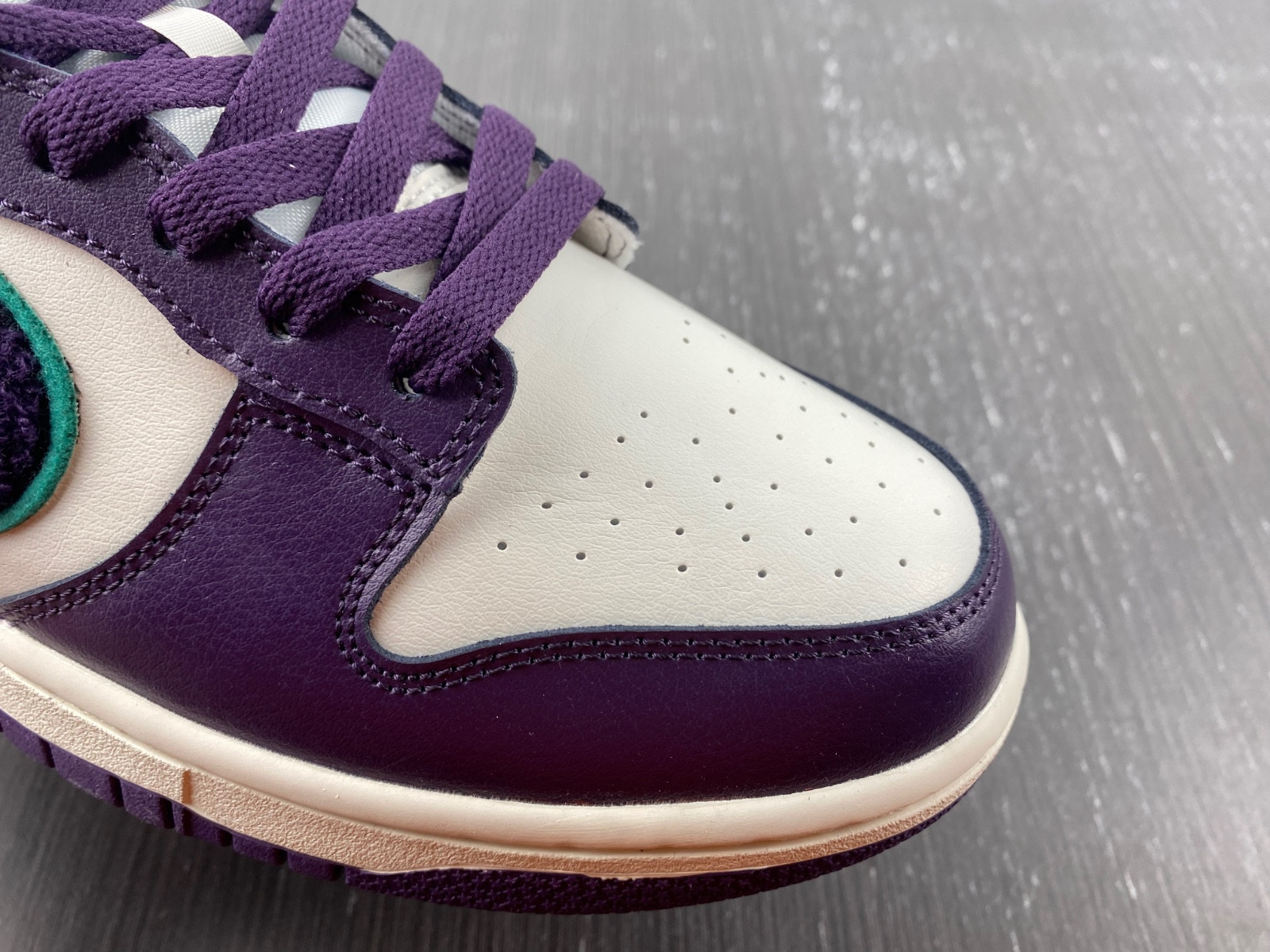 Nike Dunk Low Chenille White Purple DQ7683-100