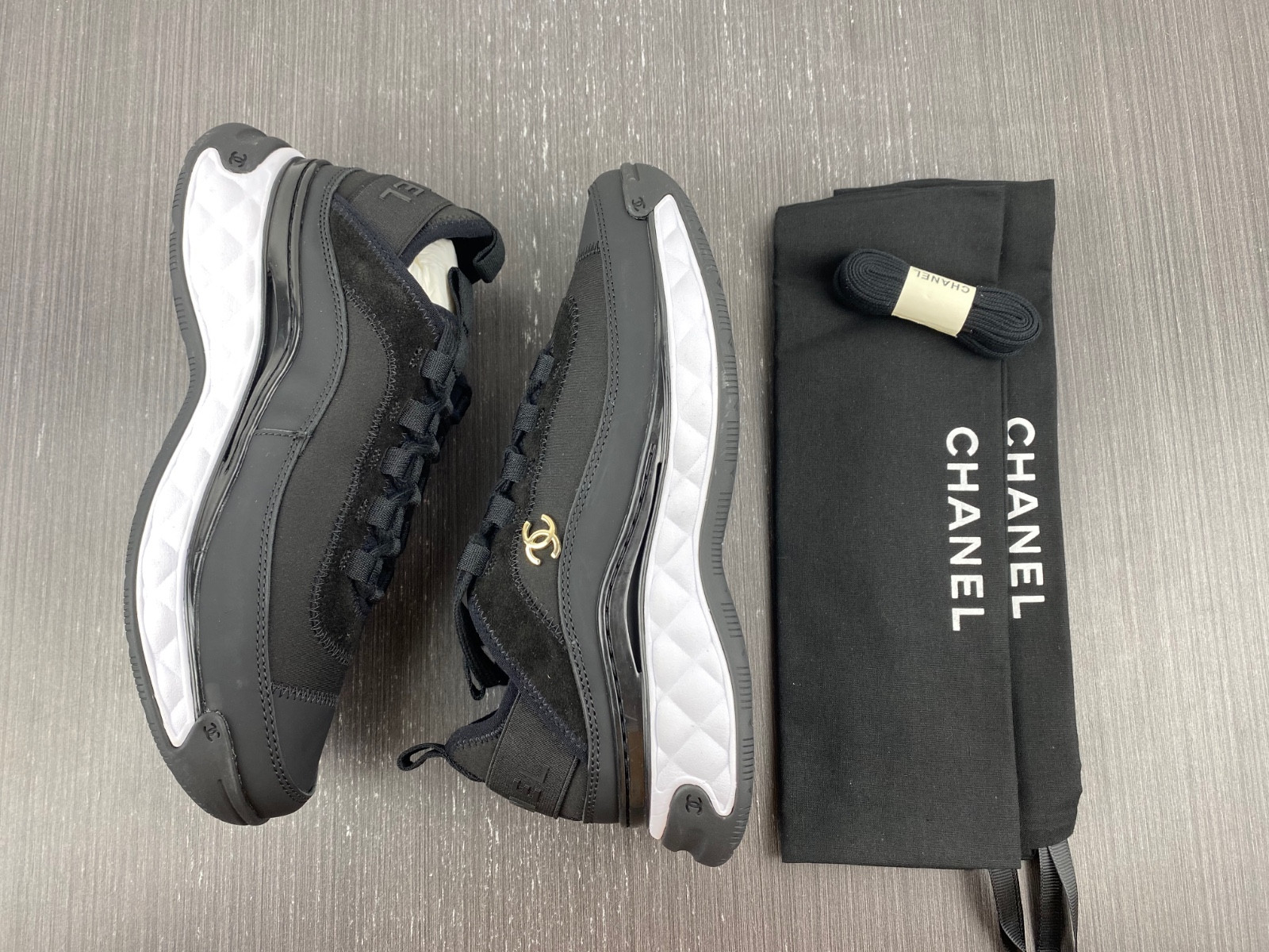CHA_NEL SNEAKERS