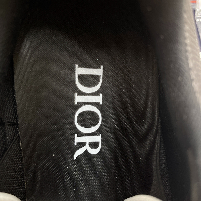 DR B30 SNEAKER