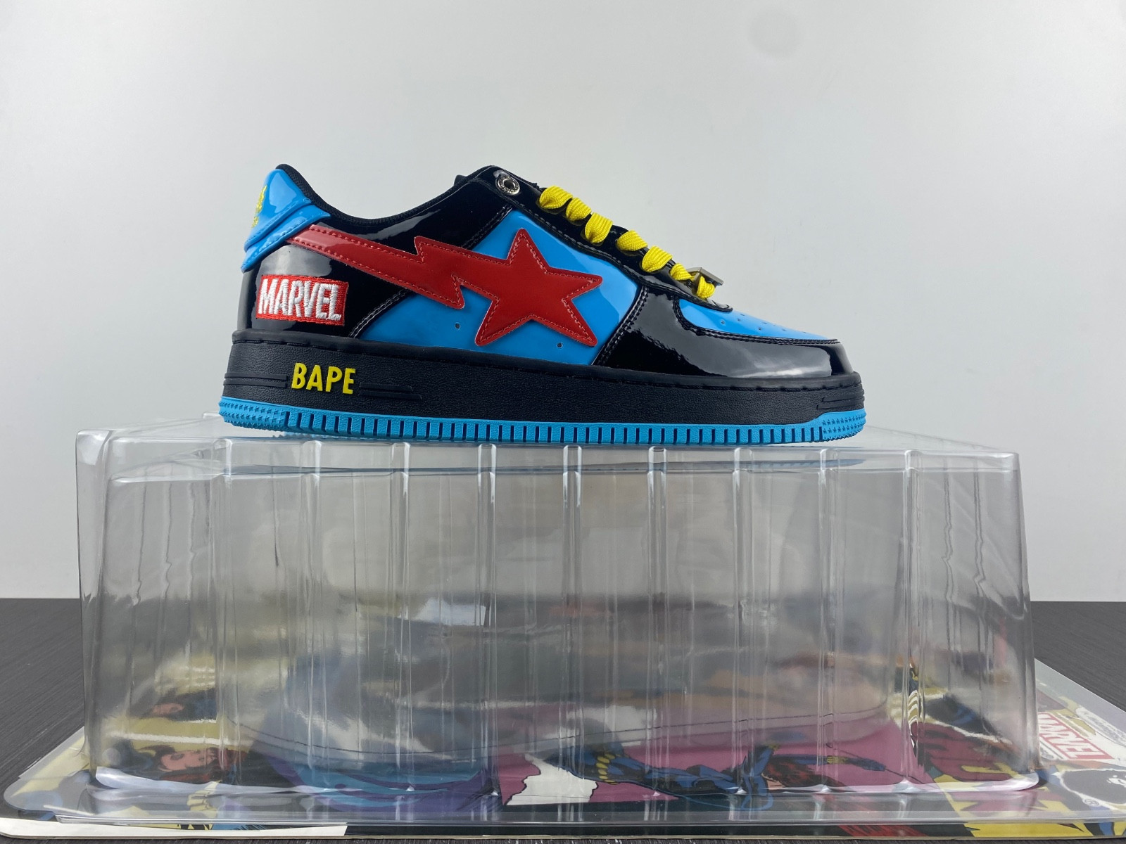 BAPE SNEAKERS