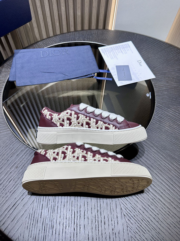 DR B33 SNEAKER