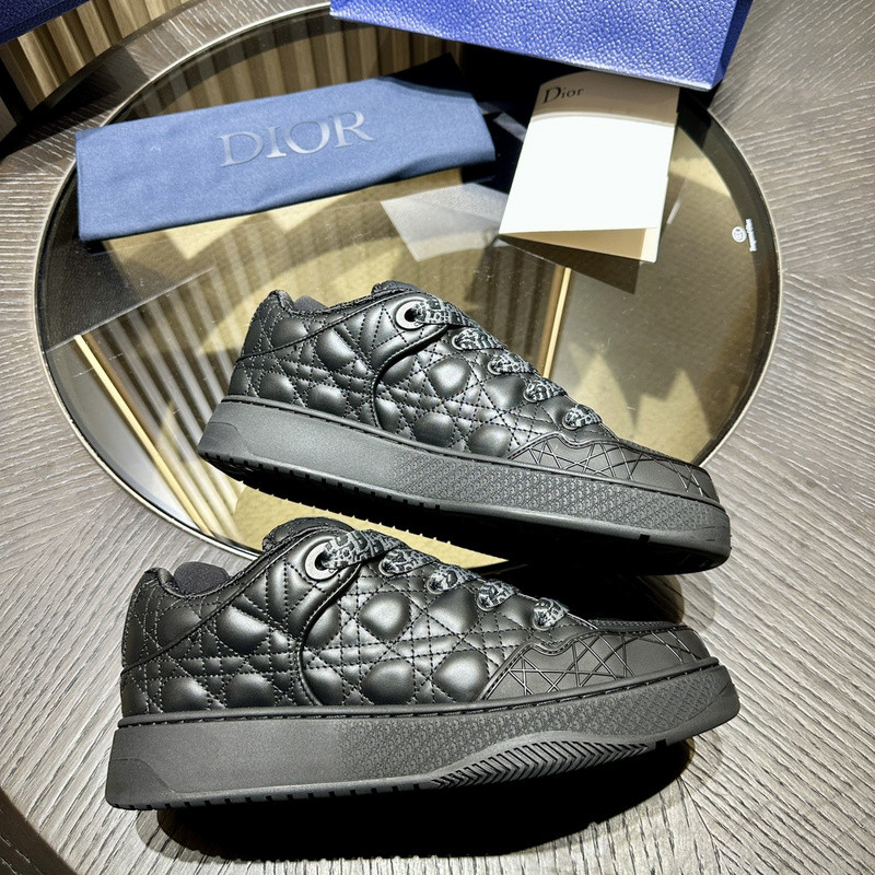 DR BS9 SNEAKER