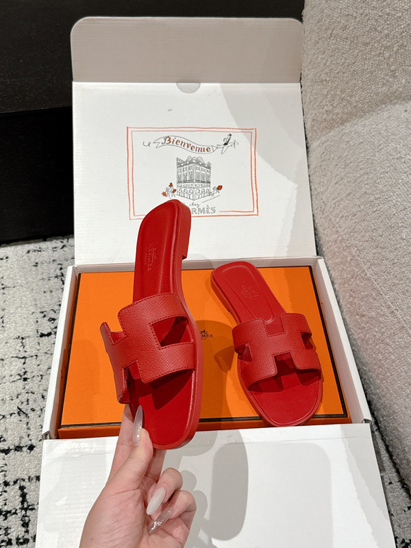 H*rmes Sandals
