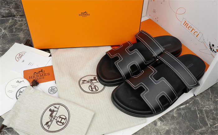H*rmes Sandals