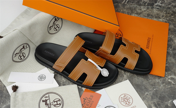 H*rmes Sandals