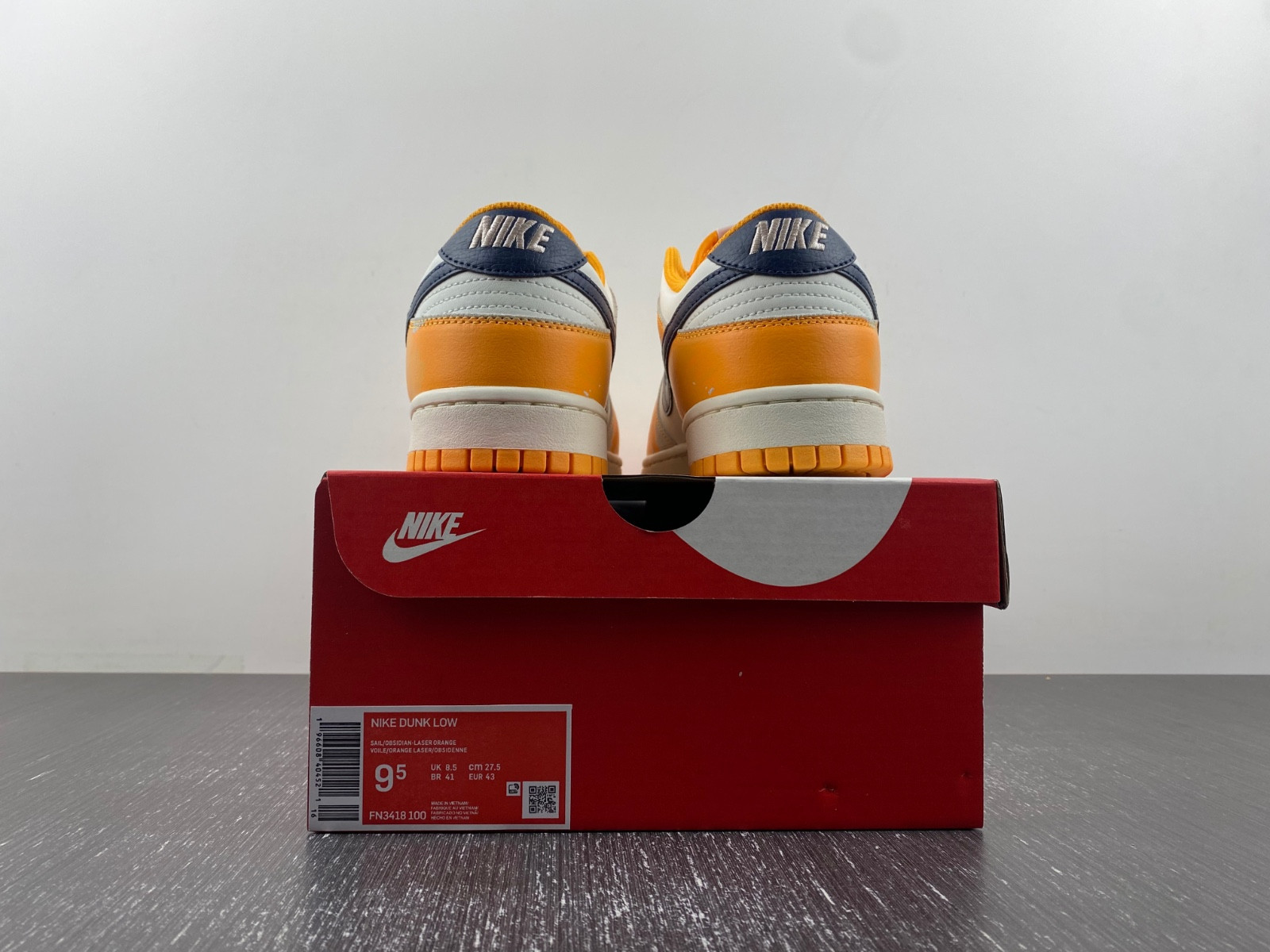 Nike Dunk Low 