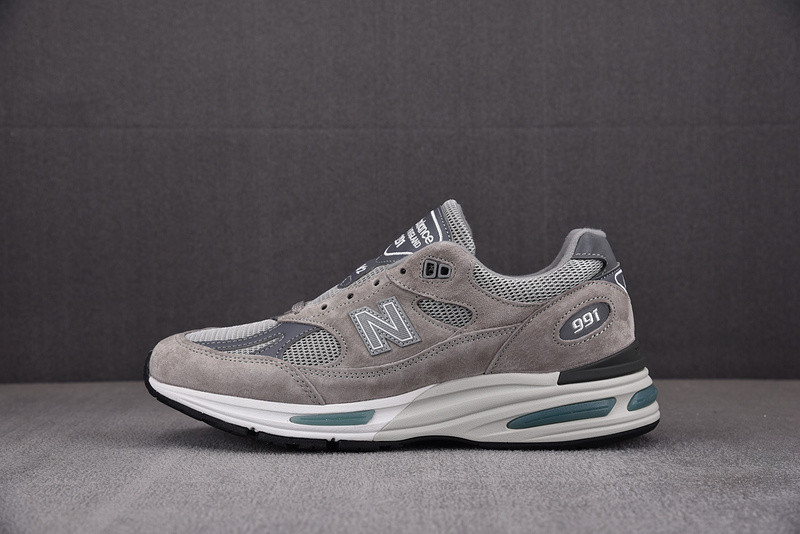 New Balance 991v2 Made in England 
