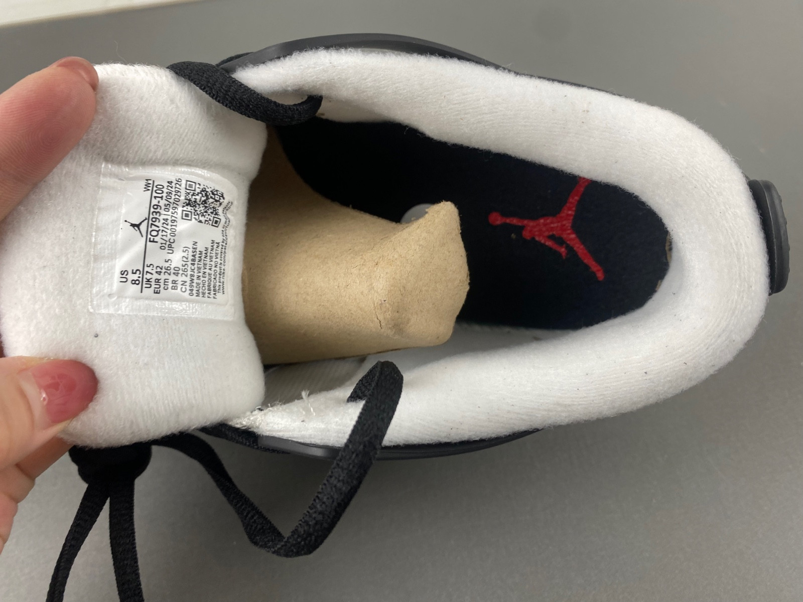 Air Jordan 4 RM 
