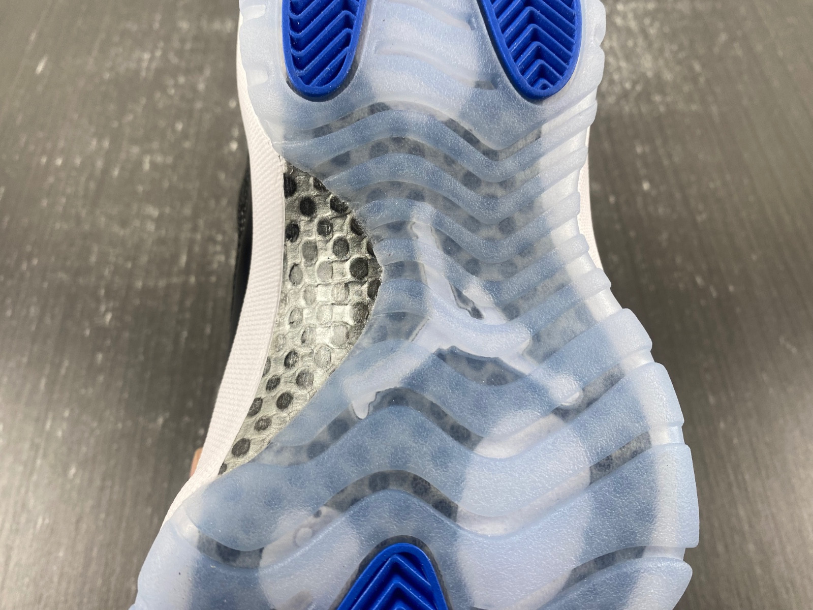 Air Jordan 11 Low 