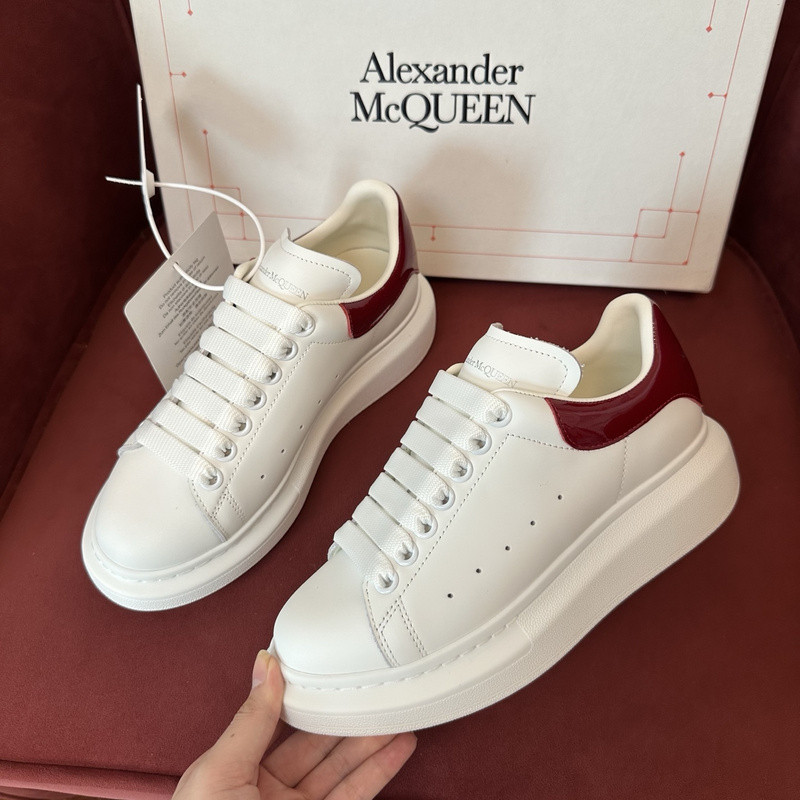 ALEXANDER MCQUEEN SNEAKER