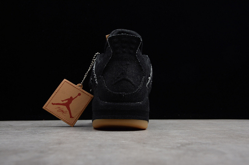 Jordan 4 Retro Levi