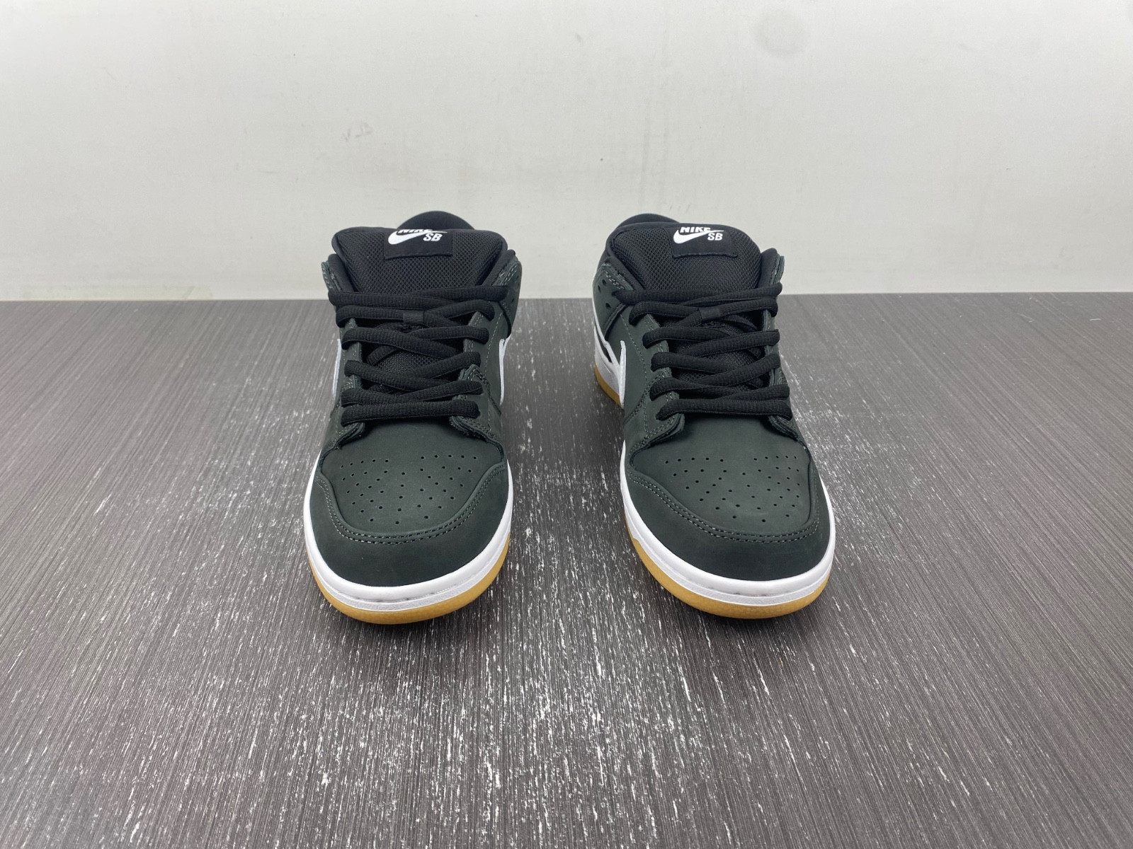 Dunk Low SB 