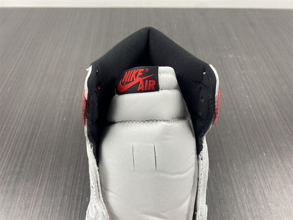 AIR JORDAN 1 RETRO HIGH OG HERITAGE 555088-161