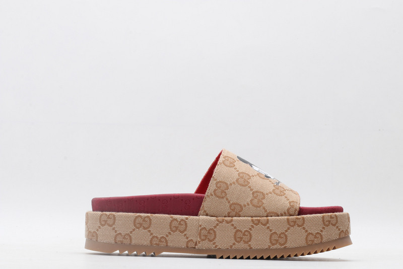 GUC LEATHER SLIDE