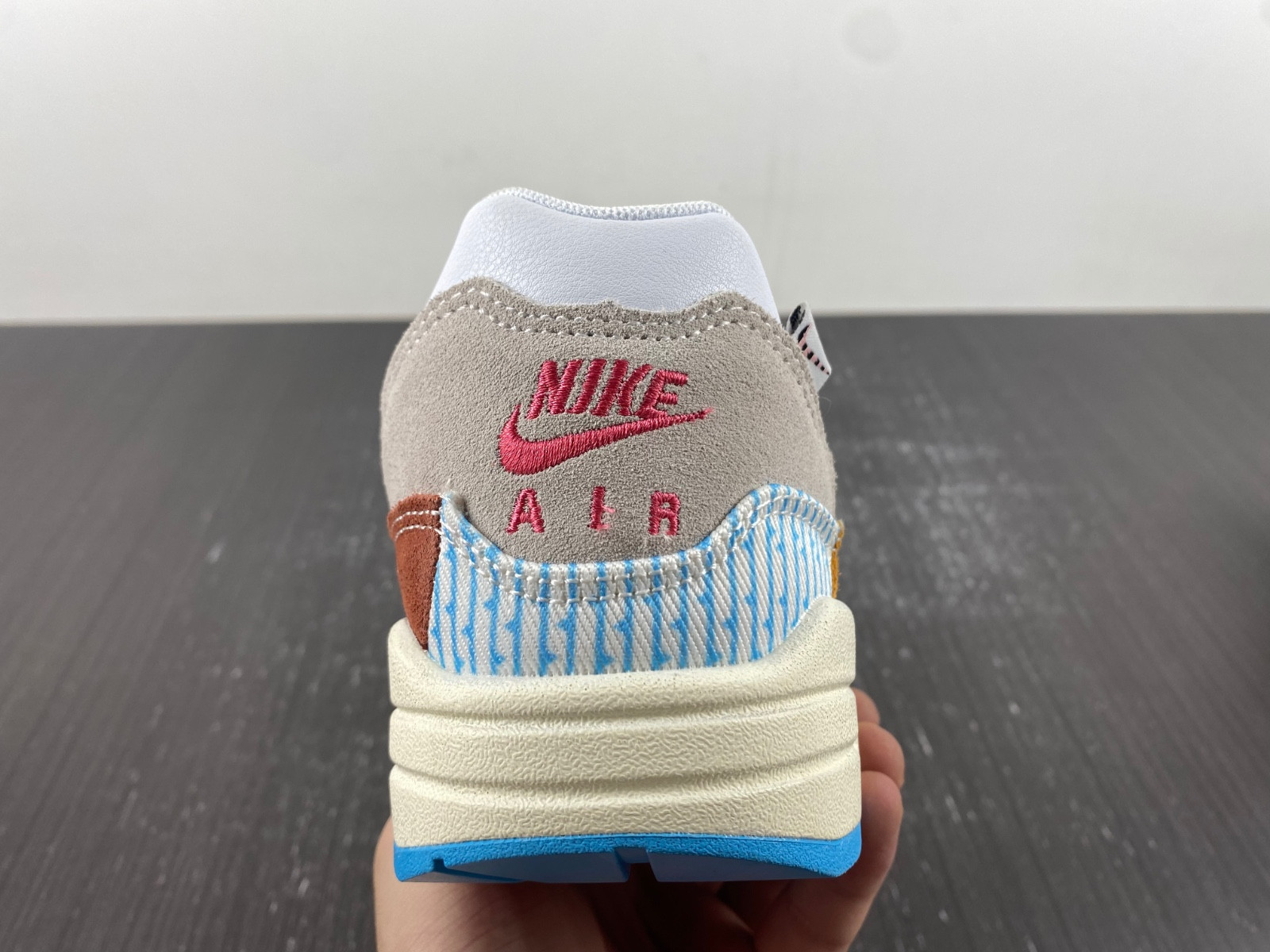 Nike Air Max 1 WMNS "All Petals United" FQ0256-131