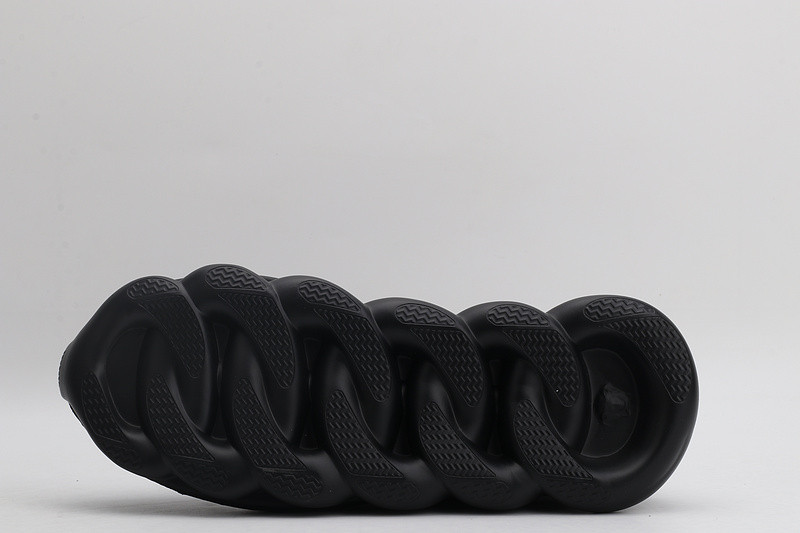 VERSACE CHAIN REACTION SNEAKER