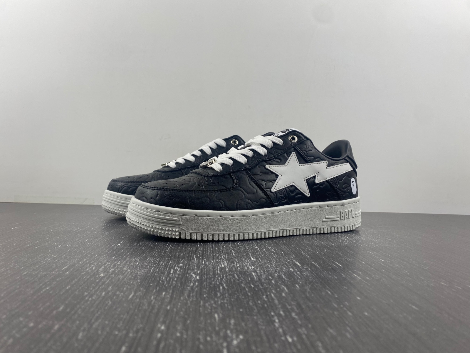 BAPE SNEAKERS
