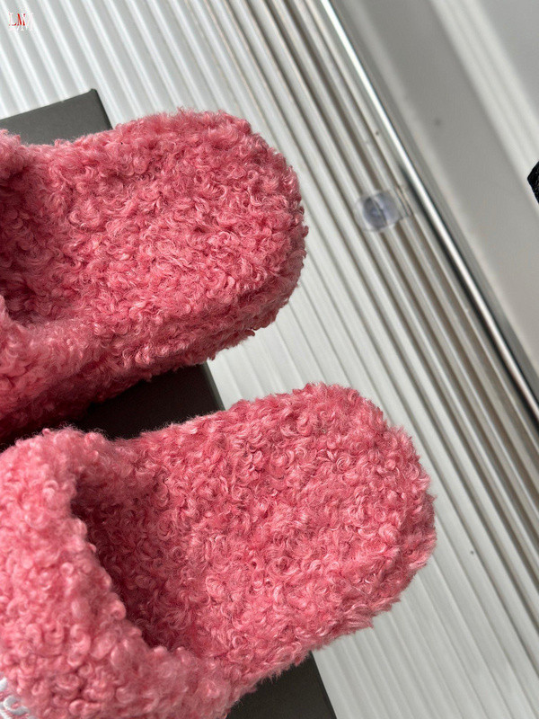 BALENCIAGA SLIDES