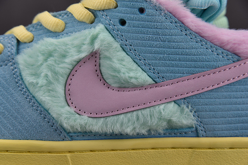 Nike x Verdy SB Dunk Low 