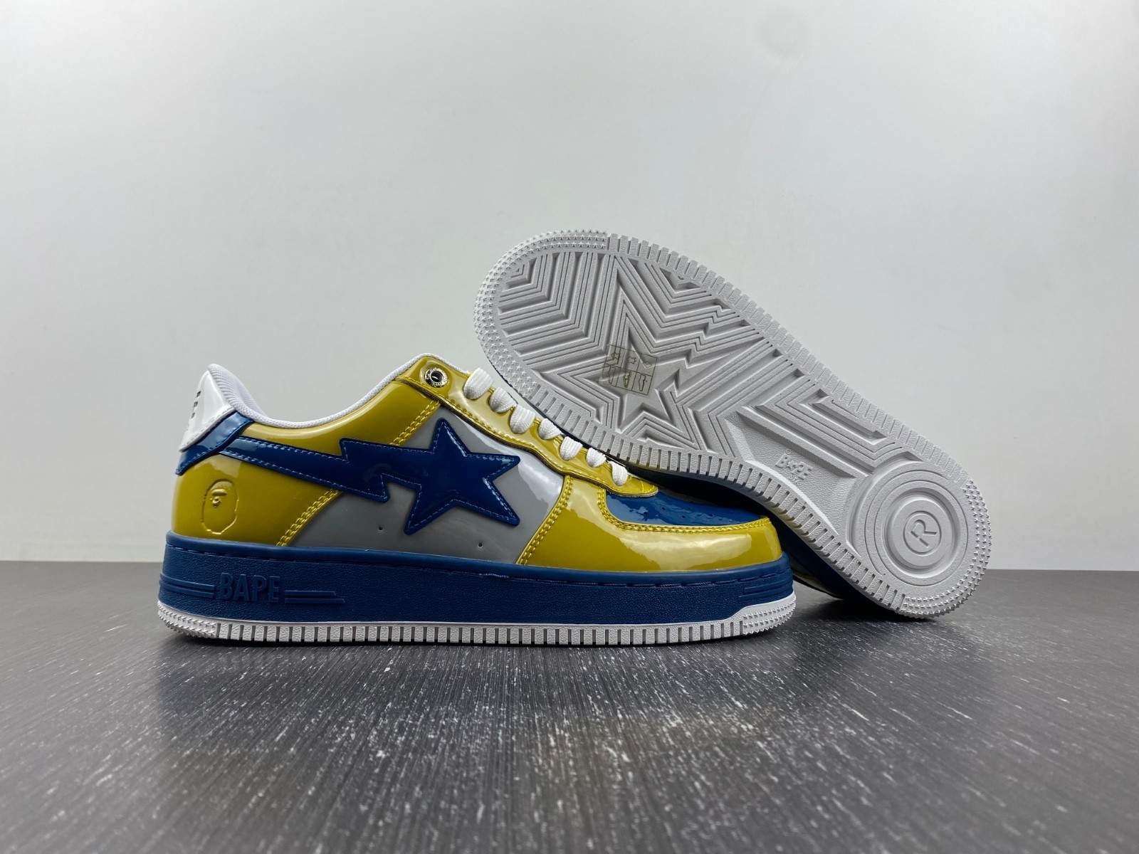 BAPE SNEAKERS
