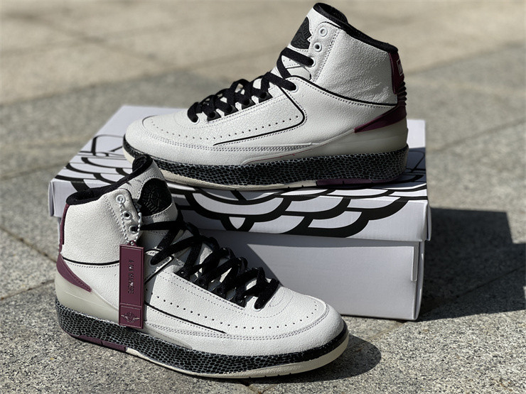 A MA MANIERE X AIR JORDAN 2 DO7216-100